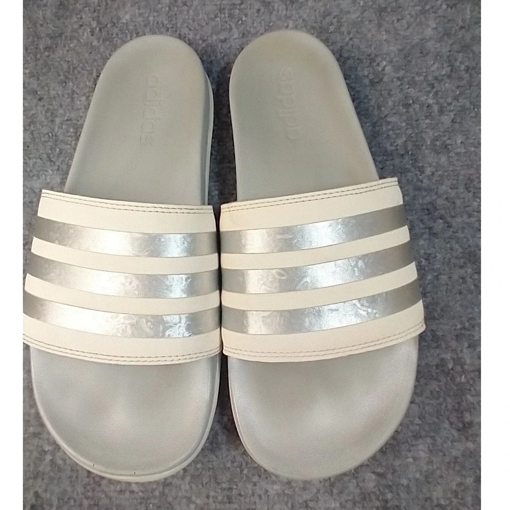 Adidas‎ Adilette Comfort Slides Wonder White Silver Metallic GW8746 Mens Size 9